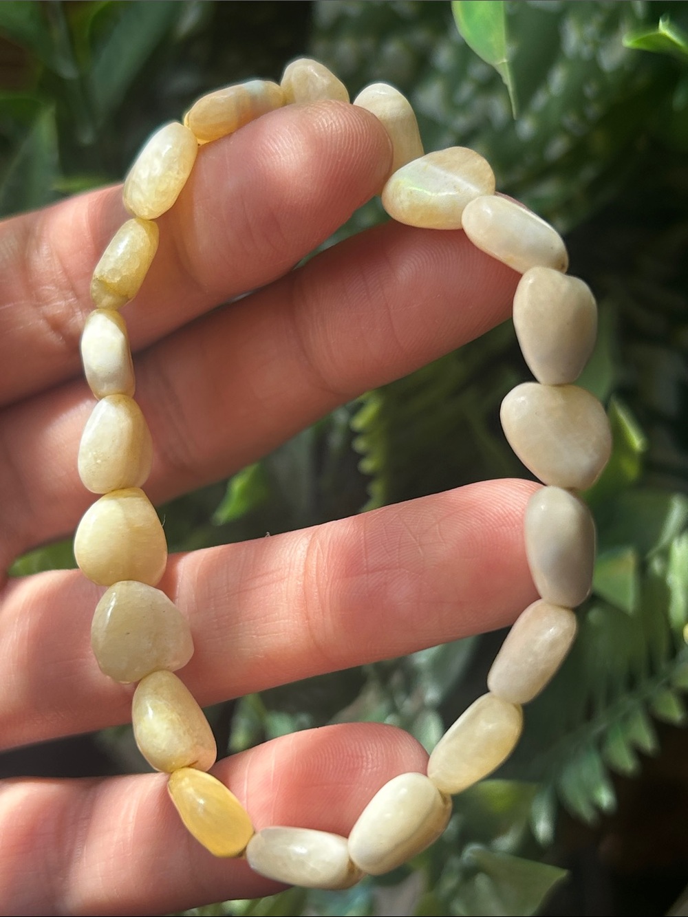 Yellow calcite heart stretchy bracelet